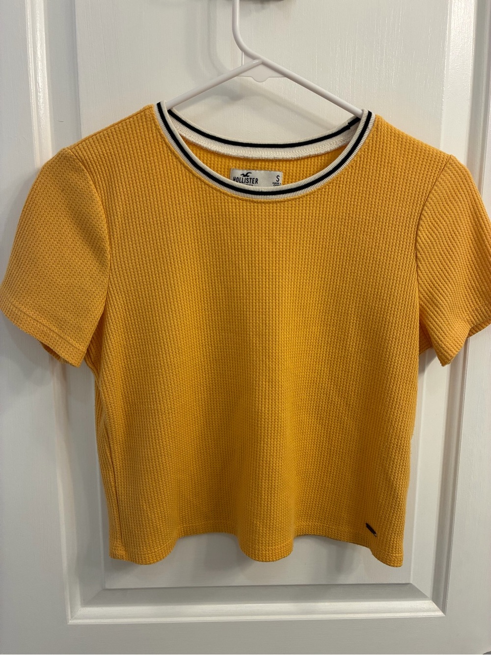 Hollister Yellow Waffle Knit Short Sleeve Tee with Striped Neck